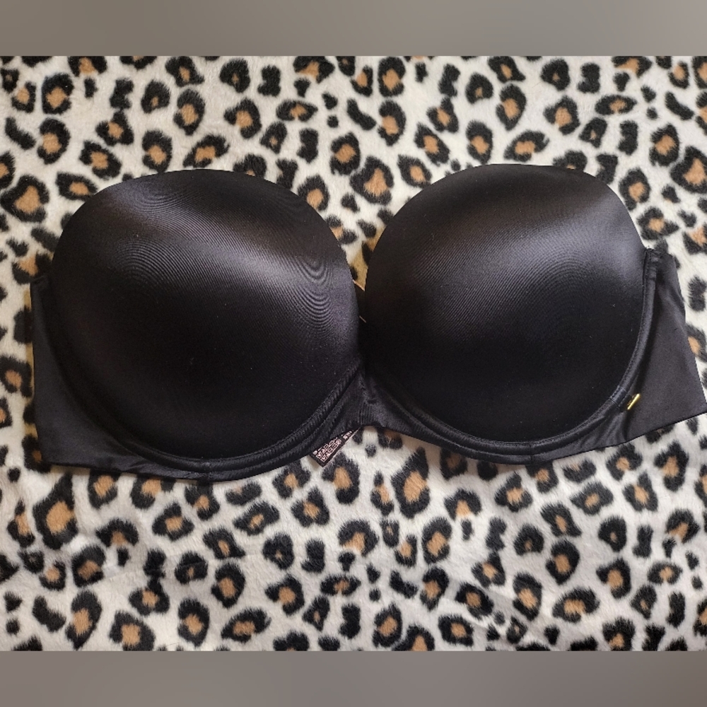 💜💜 Victoria Secret Strapless Bra 💜💜